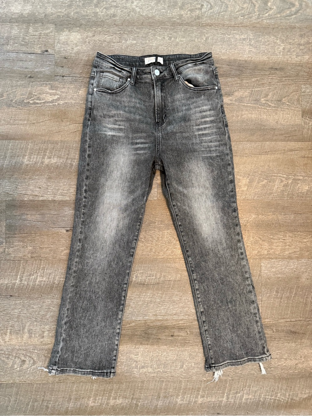 Risen Black Wash Straight Leg Jeans Raw Hem Distressed Pocket Women’s Size 9/29